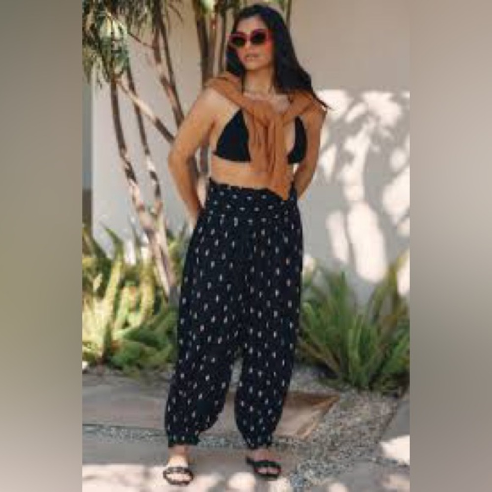 NWT! Anthropologie Smocked Gauze sheer harem pants Size: medium